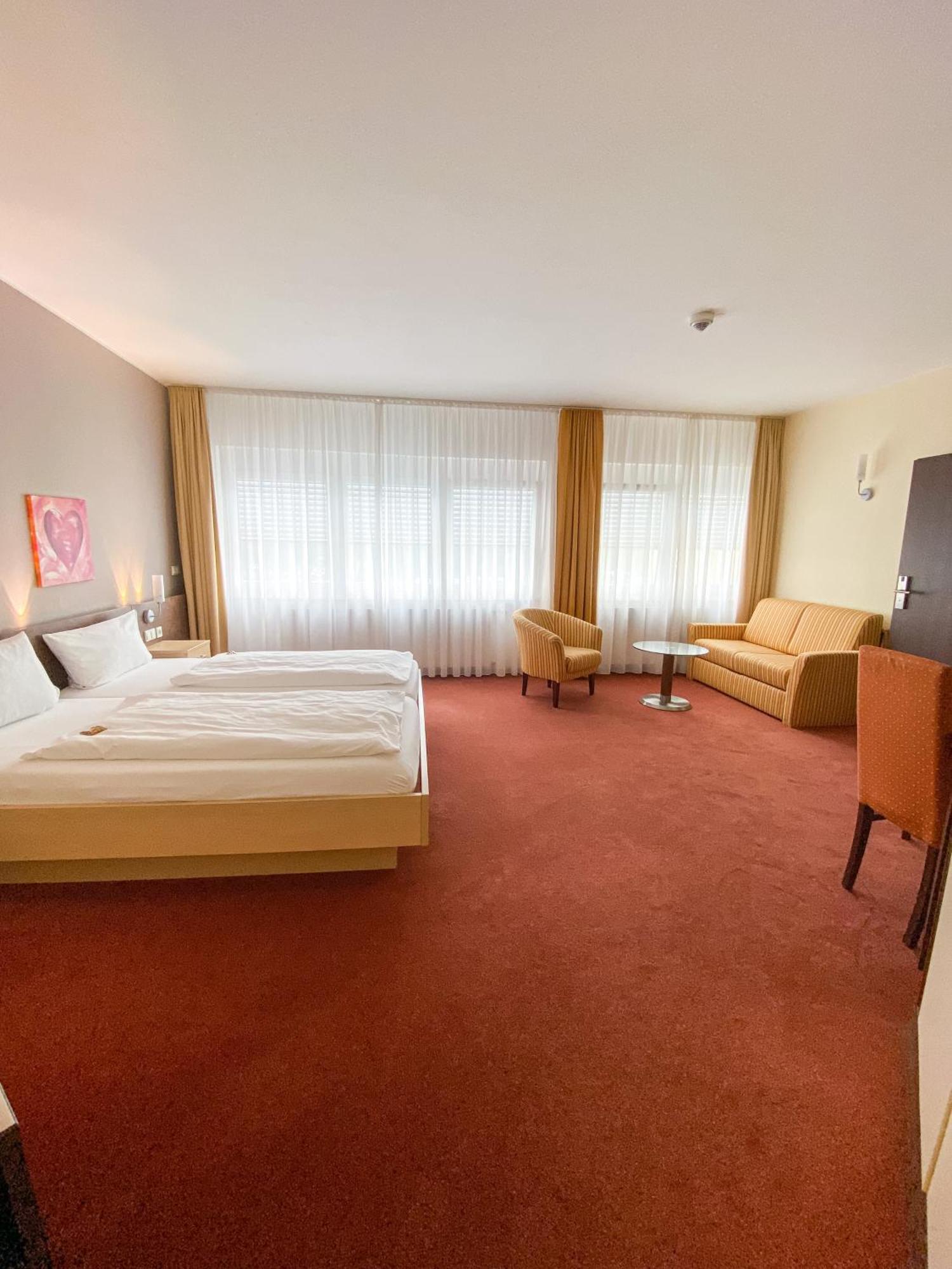Phoenix Hotel Bergneustadt Εξωτερικό φωτογραφία