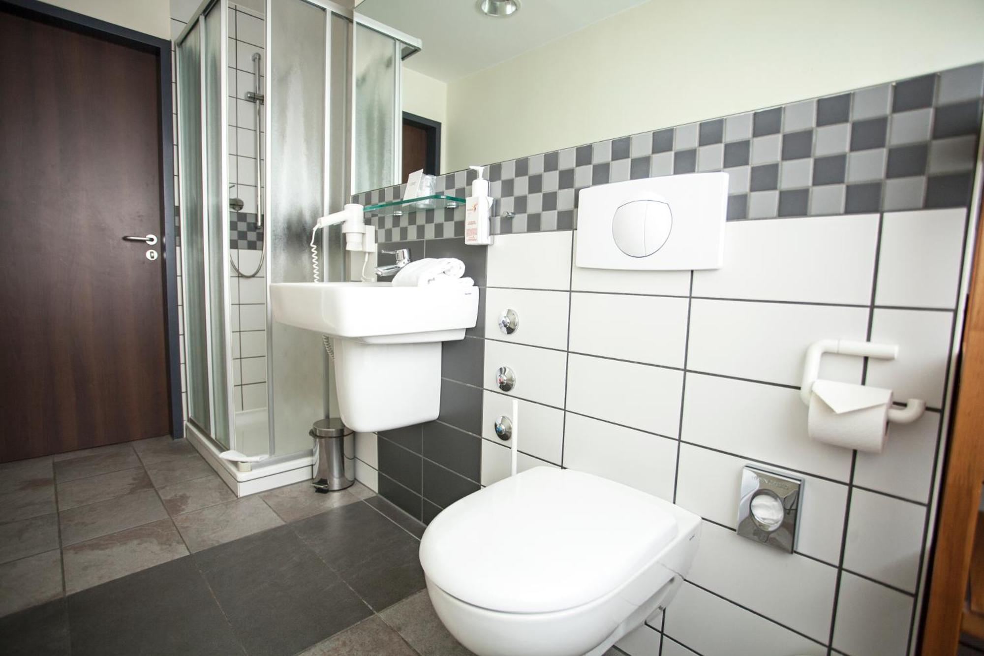 Phoenix Hotel Bergneustadt Εξωτερικό φωτογραφία