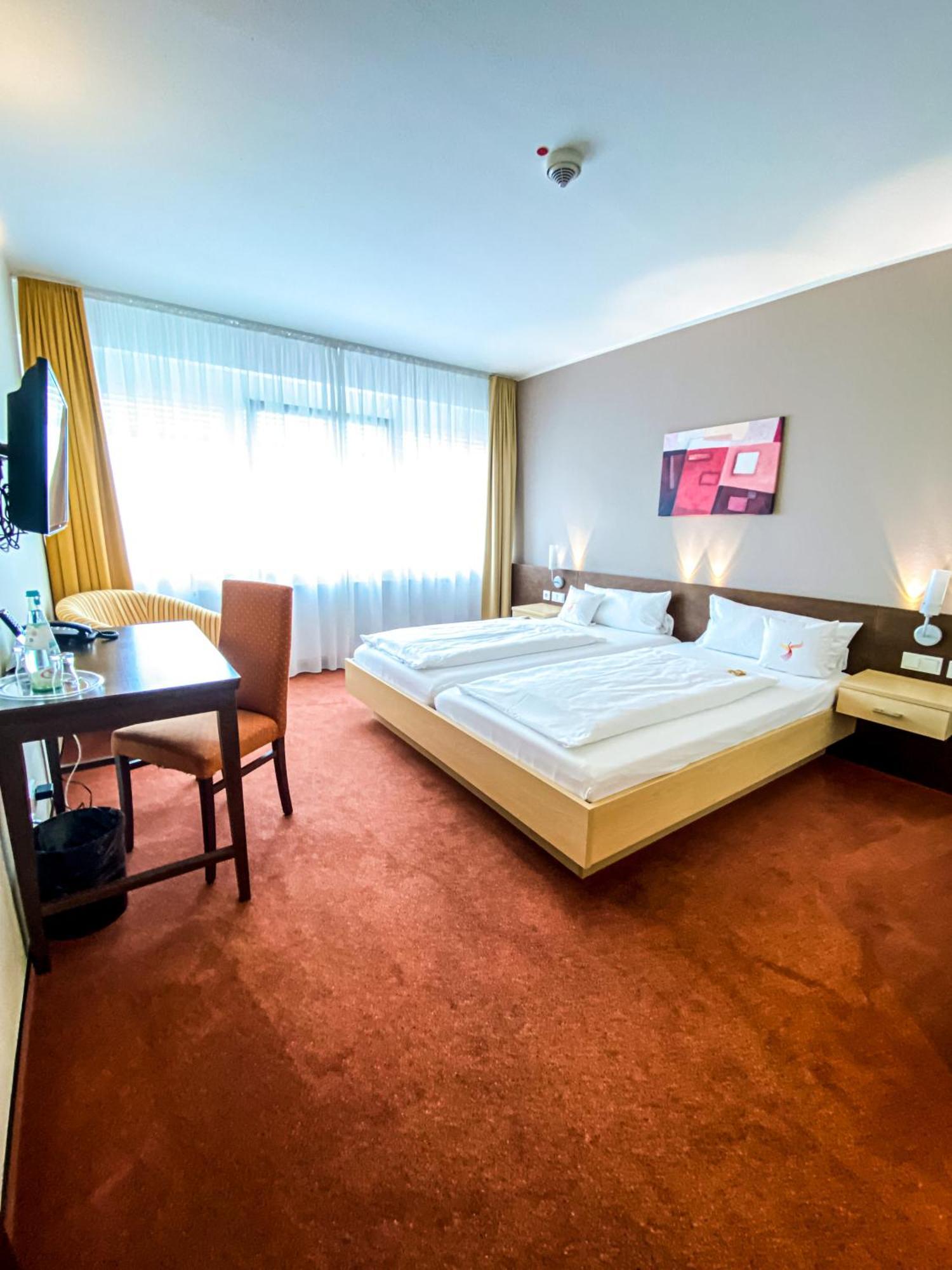 Phoenix Hotel Bergneustadt Εξωτερικό φωτογραφία